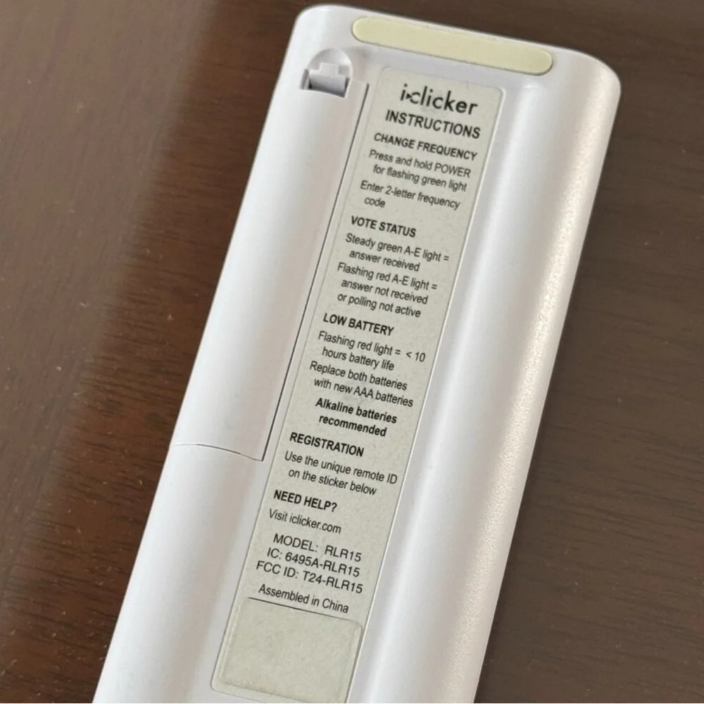 iClicker Plus Remote Control - Picture 3 of 3